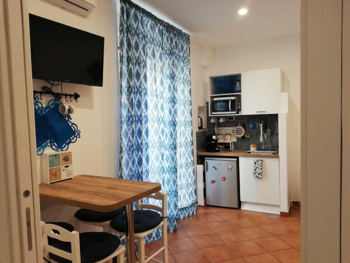 Il Posto Fisso Napoli Leilighet Eksteriør bilde